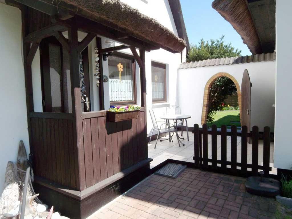 Koje Im Reethus Apartment Prerow Exterior photo
